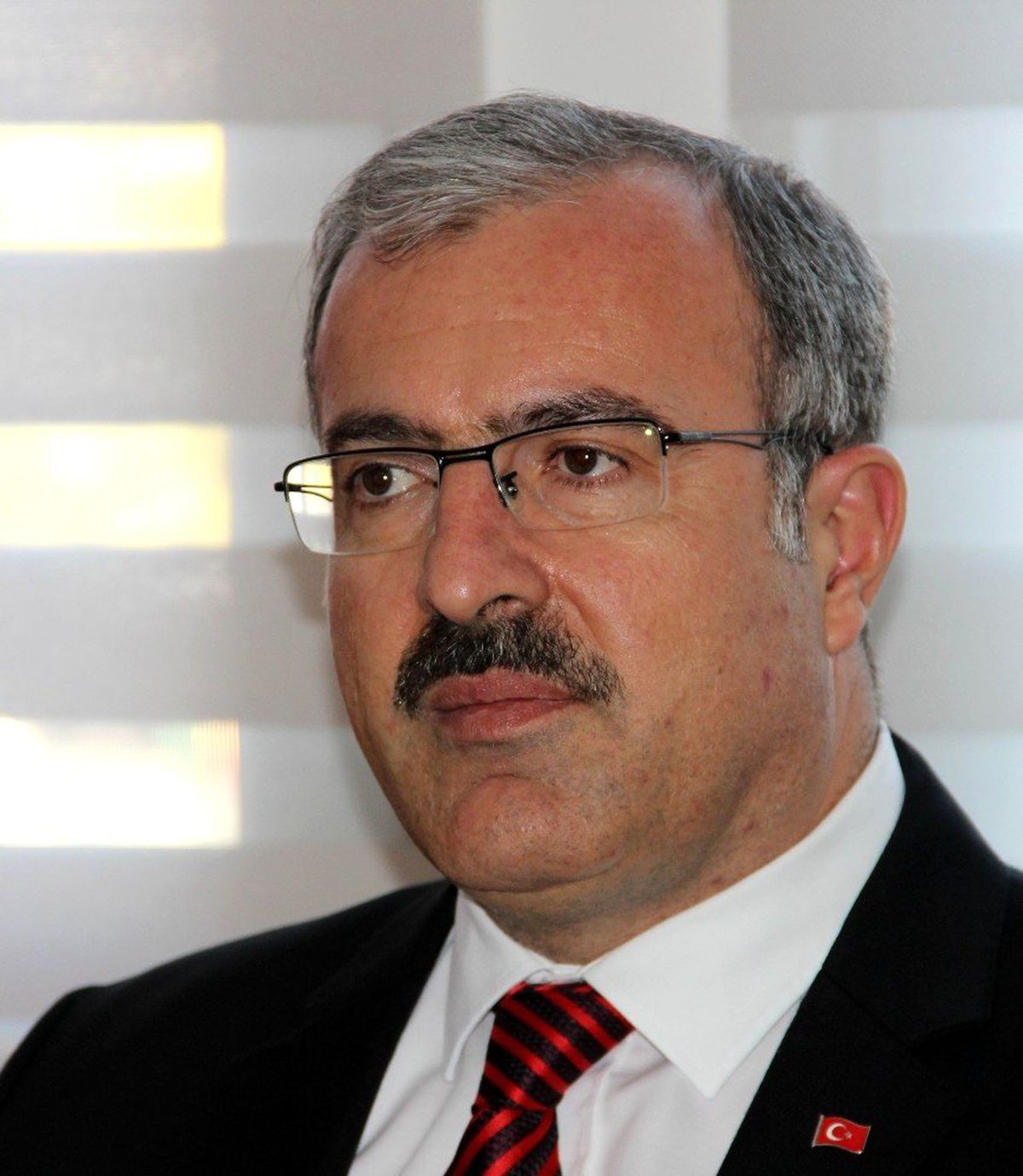 Vali Toraman\'dan \'Dolandırıcılık\' uyarısı