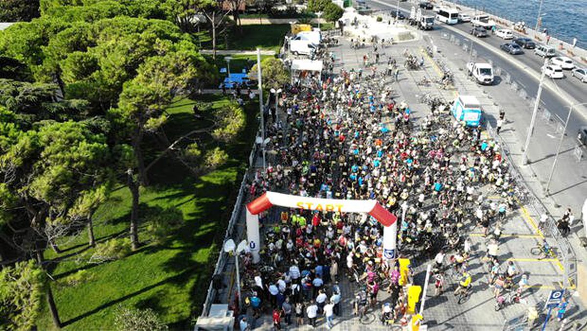 Yüzlerce bisikletli Üsküdar\'dan Beykoz\'a pedal çevirdi