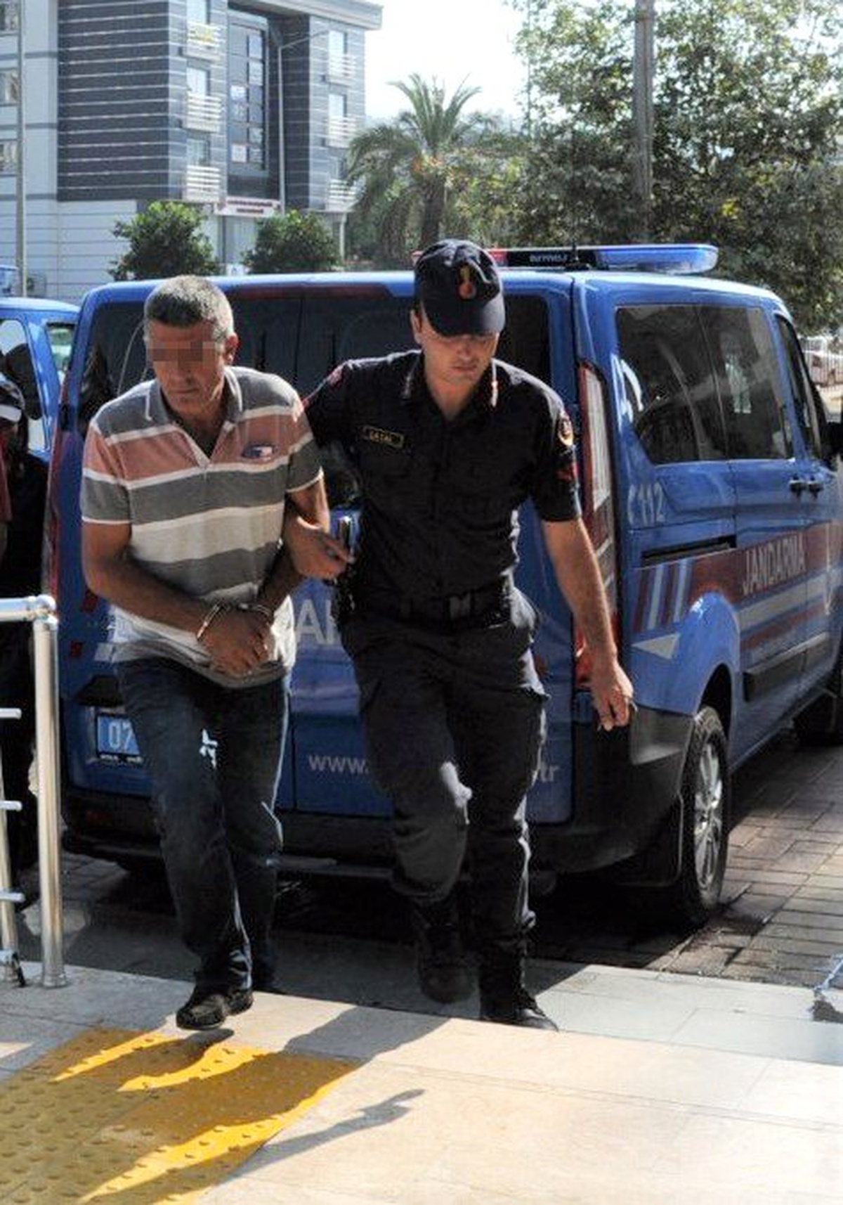 Alanya\'da varil dolusu uyuşturucuyla yakalanan şüpheli tutuklandı