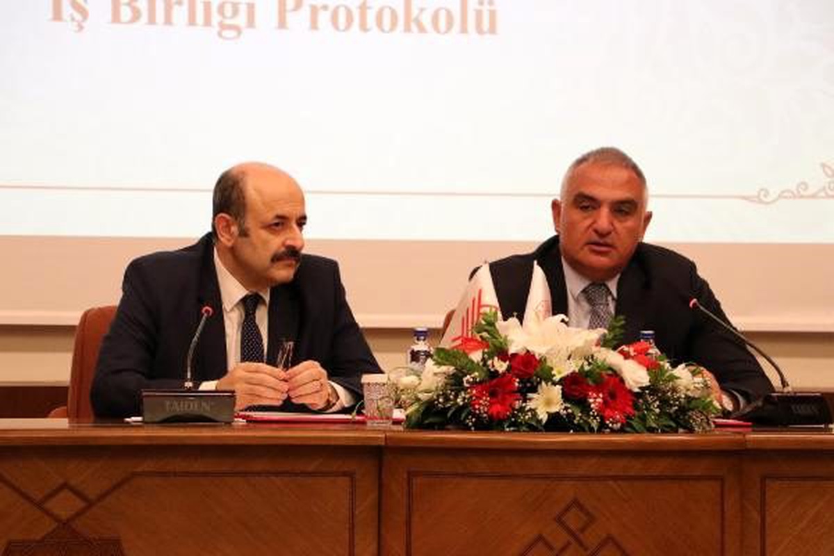 Bakan ersoy: arkeolojik ve sanat tarihi öğrencilerimizin müze ziyaretleri ücretsiz olacak