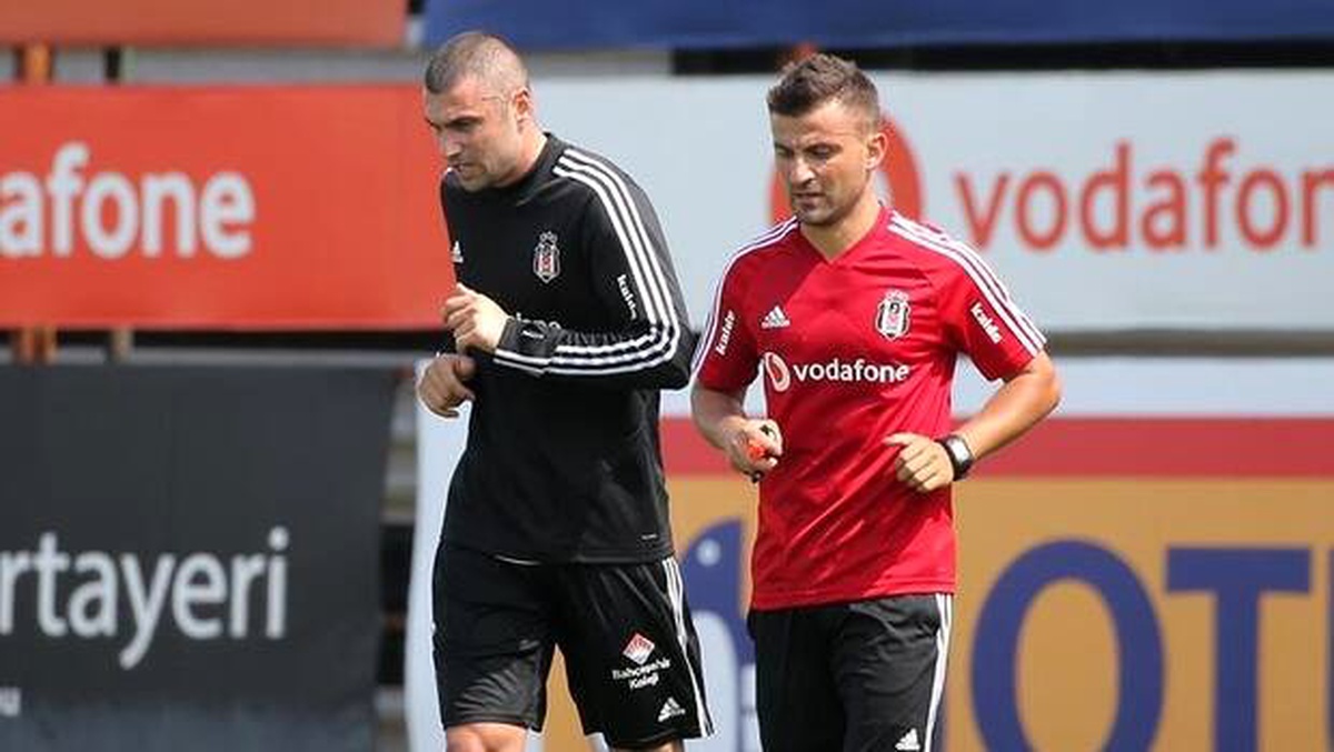 Beşiktaş\'ta Burak Yılmaz sevinci! Saha çalışmalarına başladı...