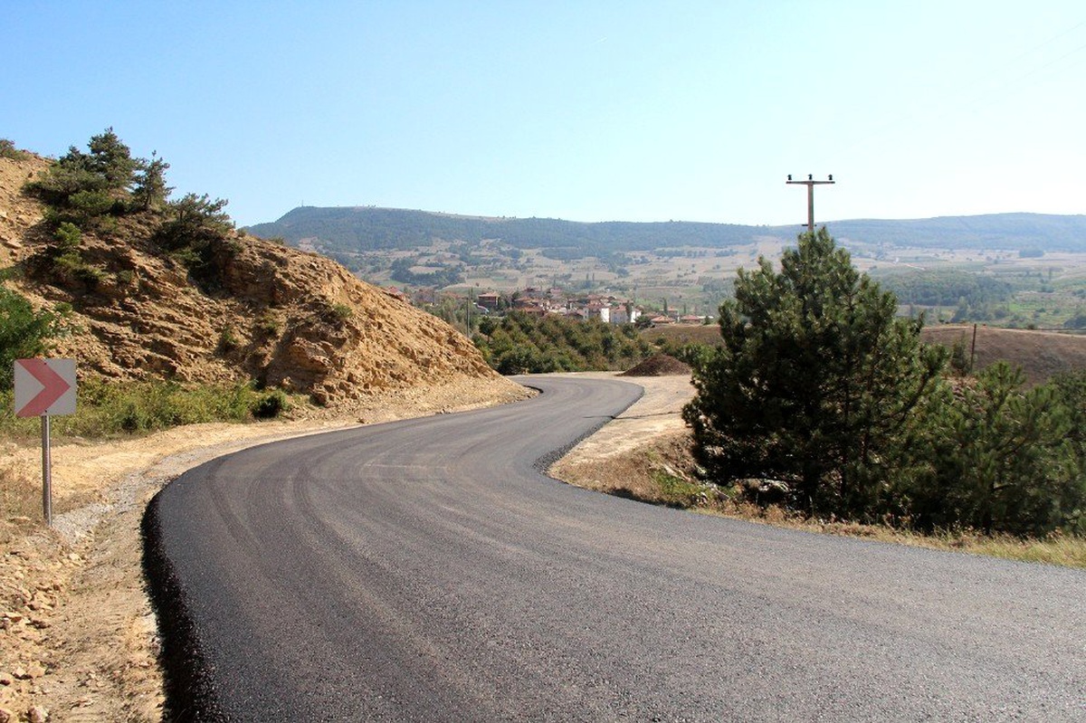 Büyükşehir, Geyve\'de 5 mahalleyi yeniliyor