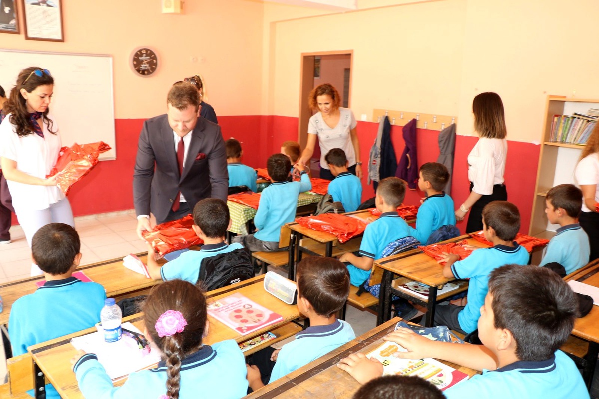 Büyükşehir, Miniklerine paylaşmanın güzelliğini öğretti