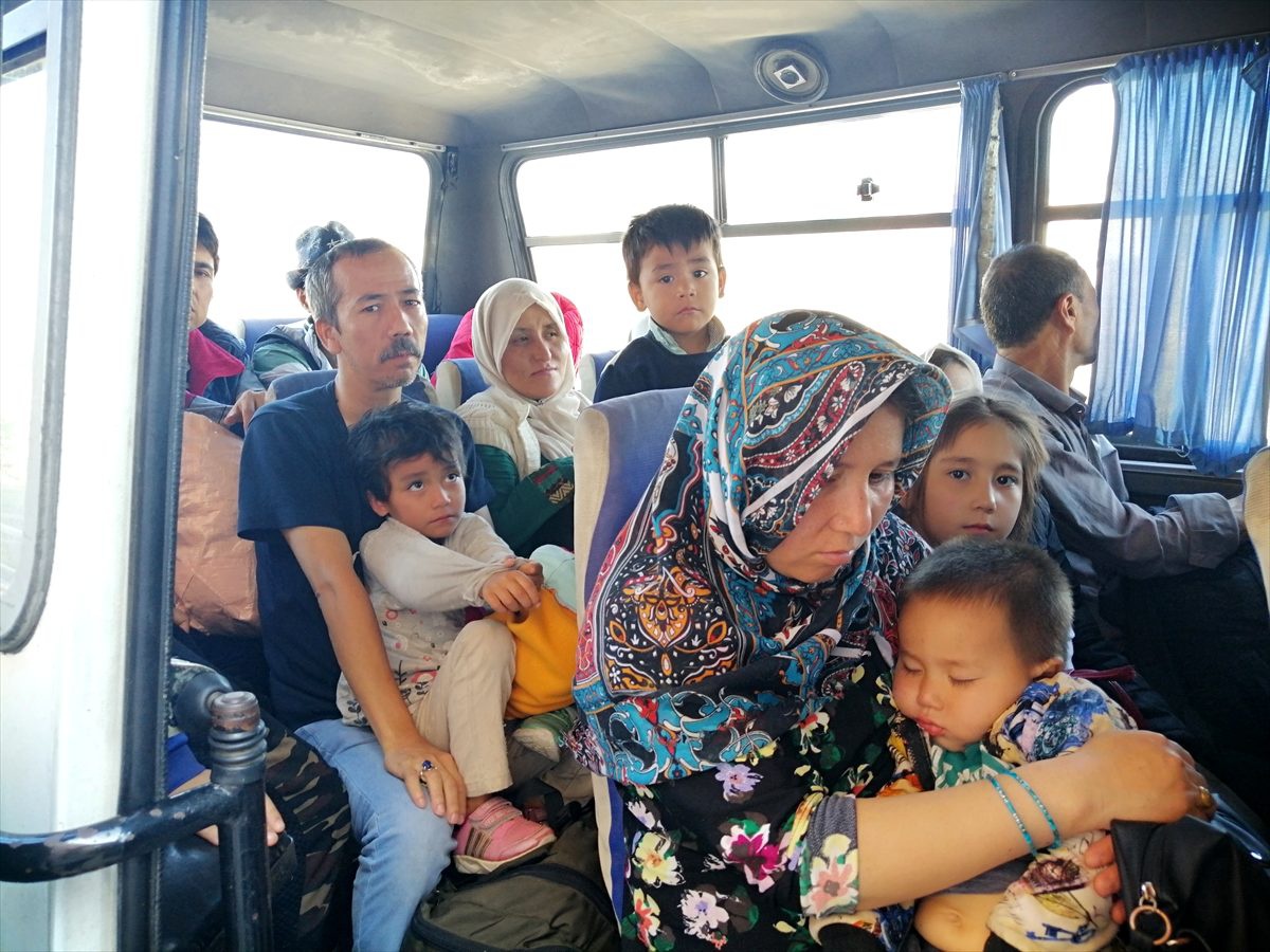 Çanakkale\'de 144 düzensiz göçmen yakalandı