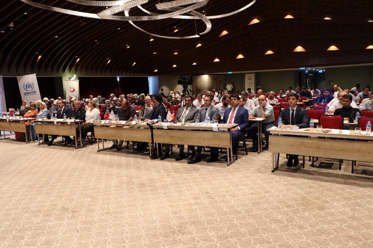 Diyanet ve Milli Eğitim personeliyle \'Sosyal Uyum Çalıştayı\'