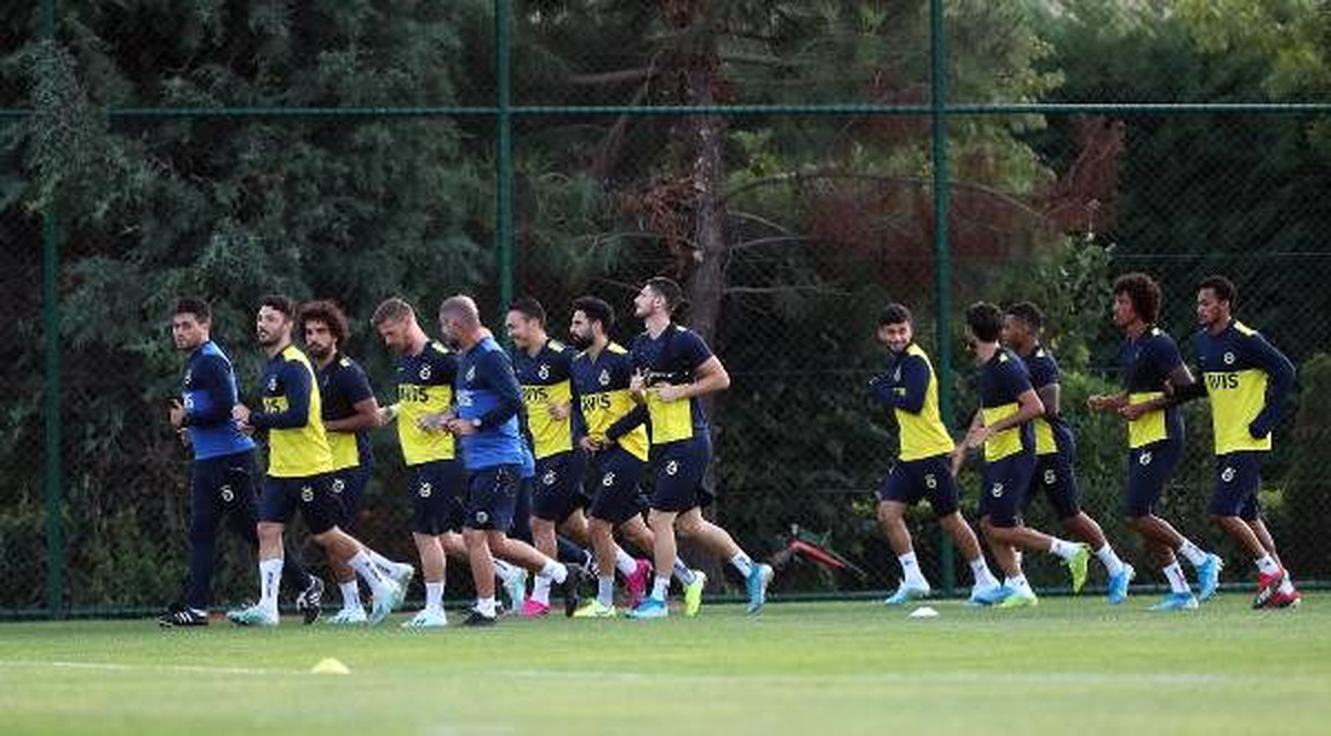 Fenerbahçe\'de alanyaspor maçı hazırlıkları sürüyor
