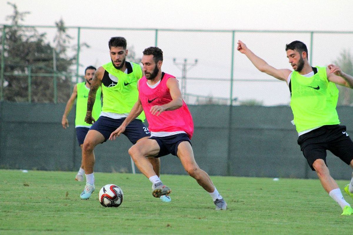 Hatayspor milli arada boş durmuyor