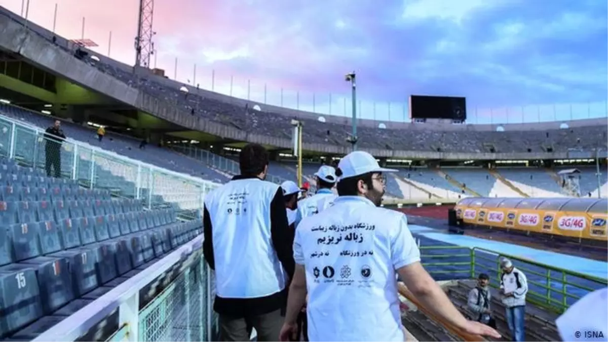 İranlı kadın stadyum yasağı nedeniyle kendini yaktı