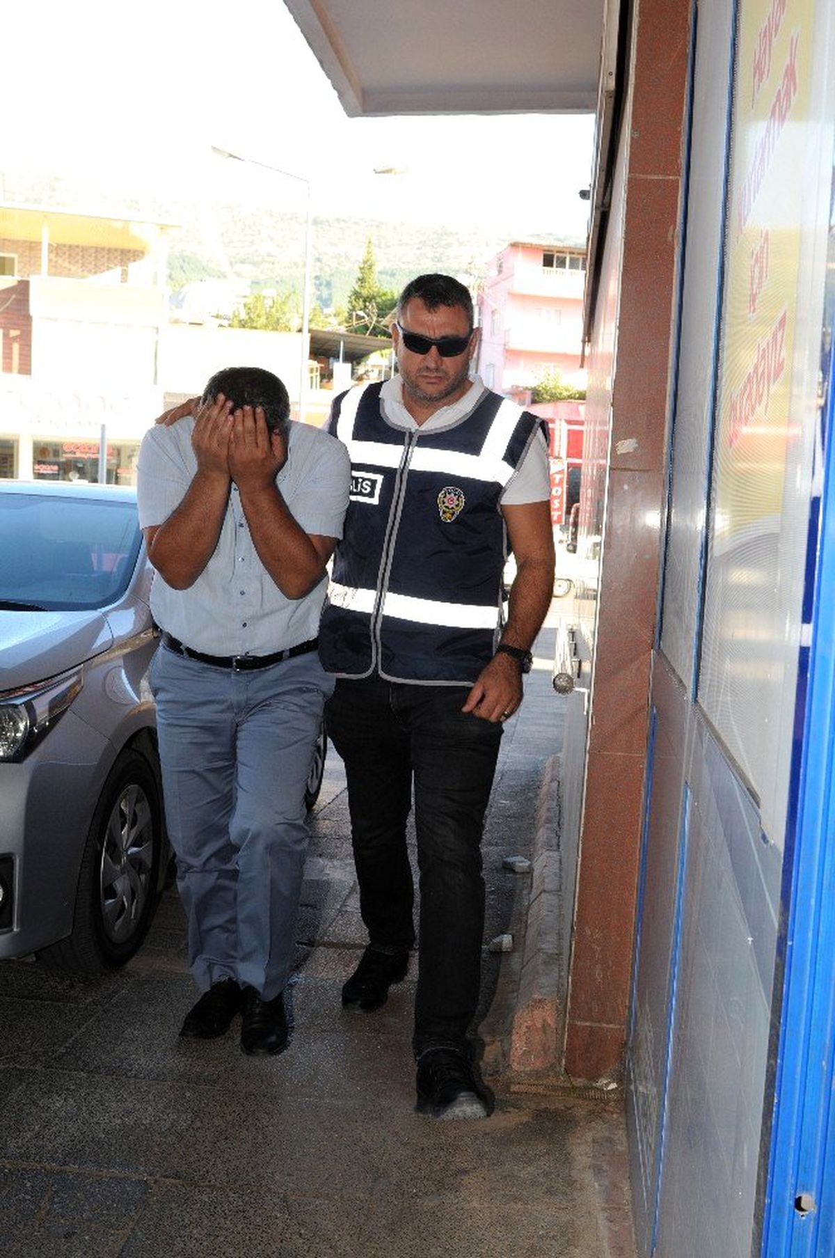 Kahramanmaraş\'ta ihale ve imar usulsüzlüğü operasyonu: 9 gözaltı
