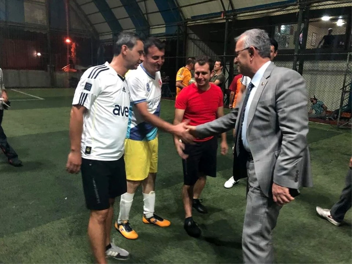 Keşan Belediyesi Birimler Arası Halı Saha Futbol Turnuvası başladı