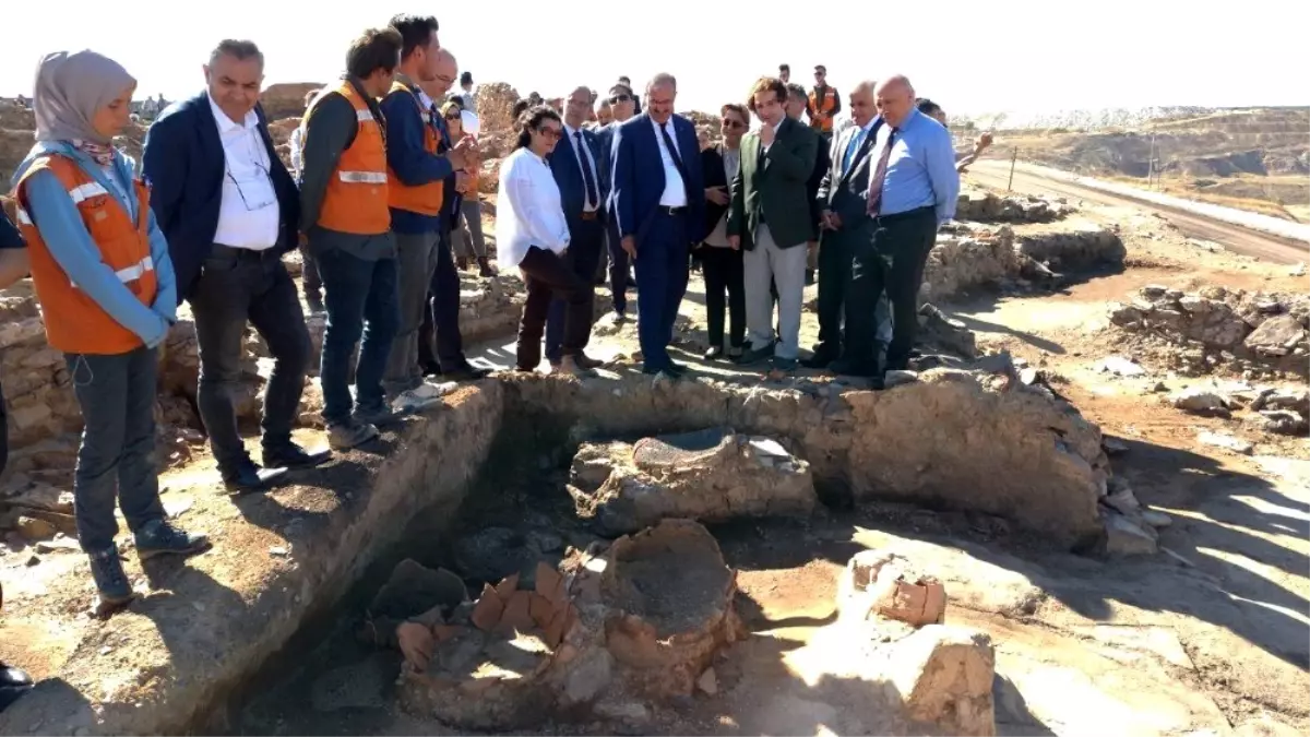 Kütahya Seyitömer Höyüğü\'nde kazı çalışmaları başladı