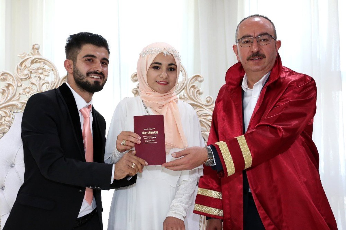 Meram\'da nikahlarda 09.09.19 yoğunluğu