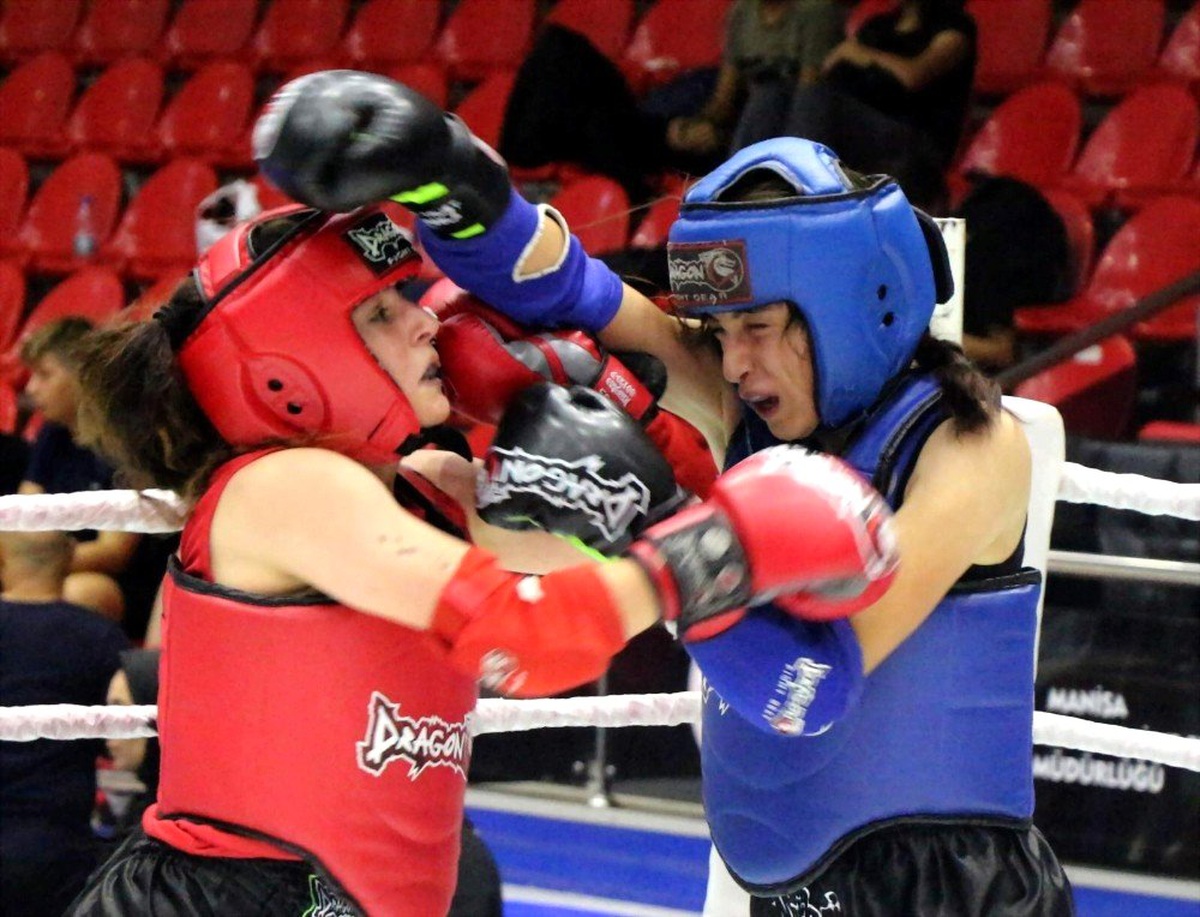 Şehzadeler, Muaythai Zafer Kupası\'na damga vurdu