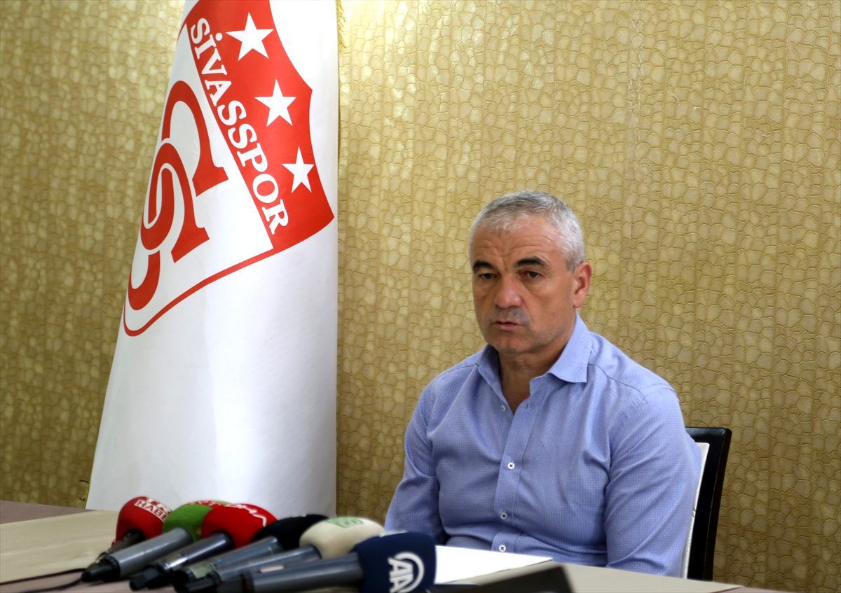 Sivasspor\'da gözler üç final maçına çevrildi