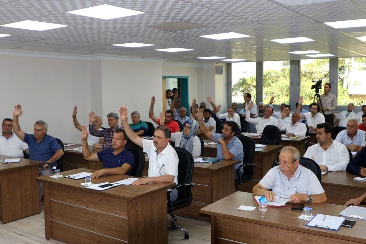 Turgutlu Belediye Meclisi 2 madde için yeniden toplandı