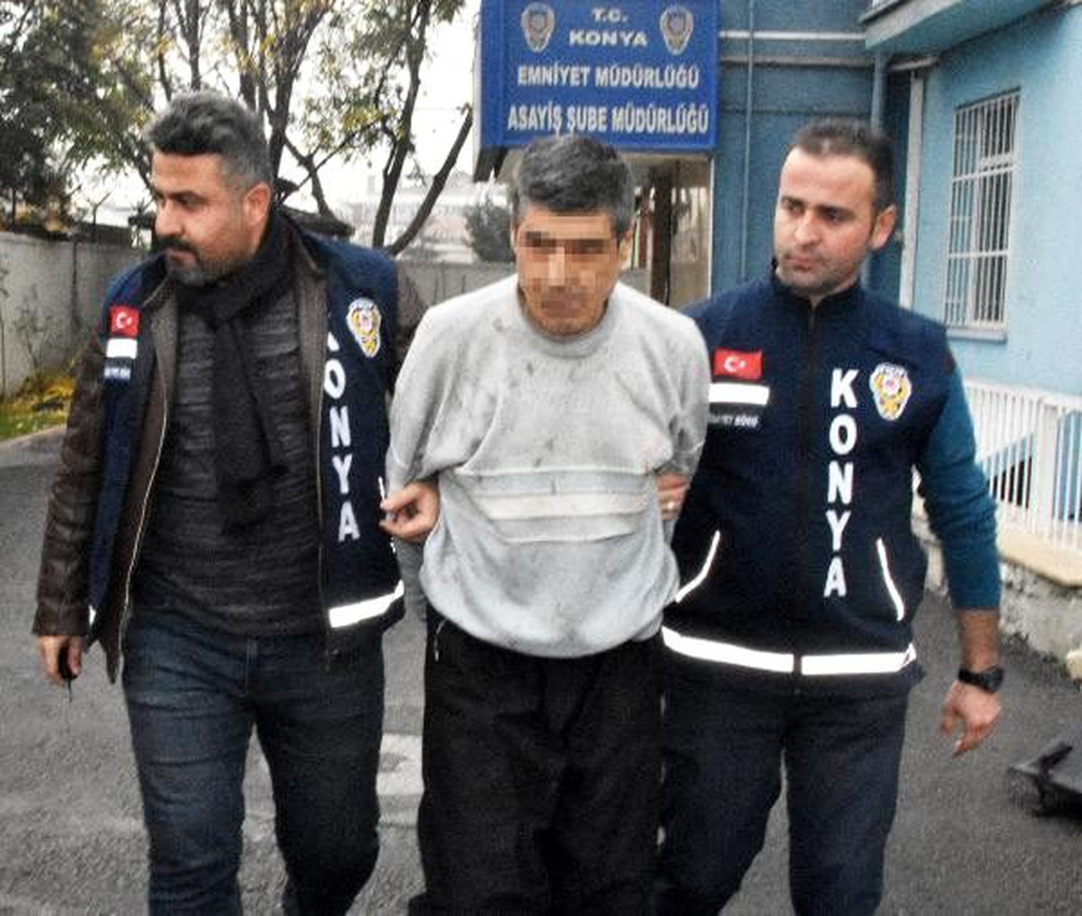 Annesini 40 yerinden bıçakla öldüren sanık, şizofreni tedavisi için tahliye edildi
