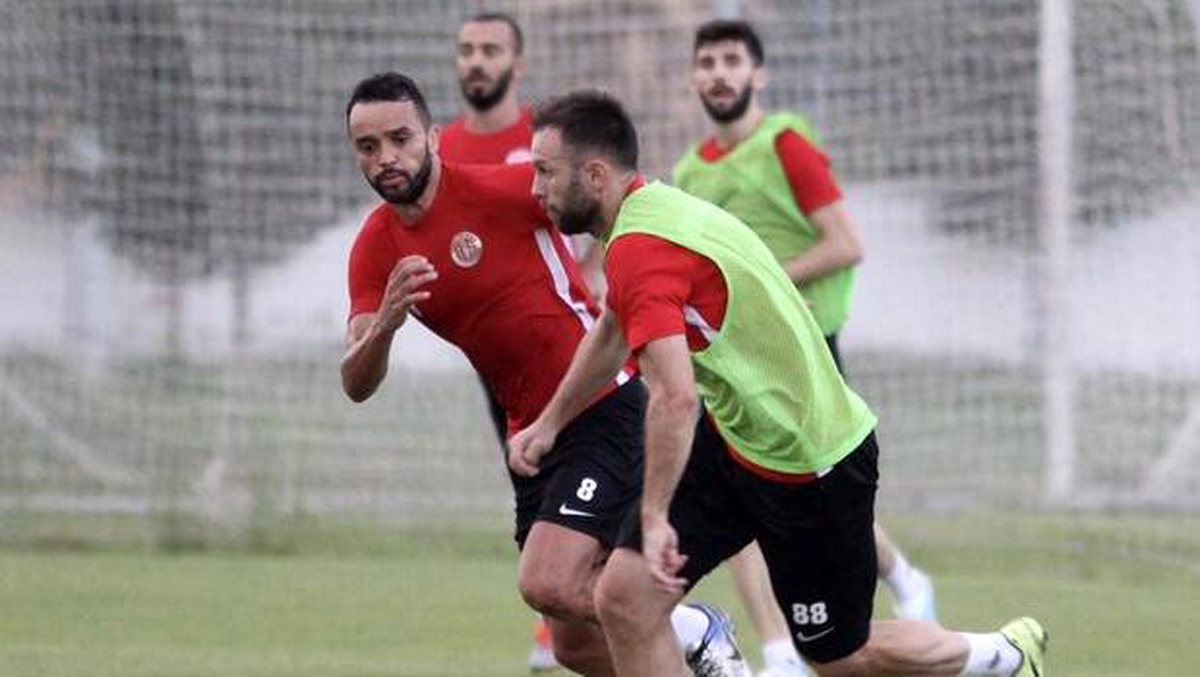 Antalyaspor\'da Kayserispor maçı hazırlıkları sürüyor