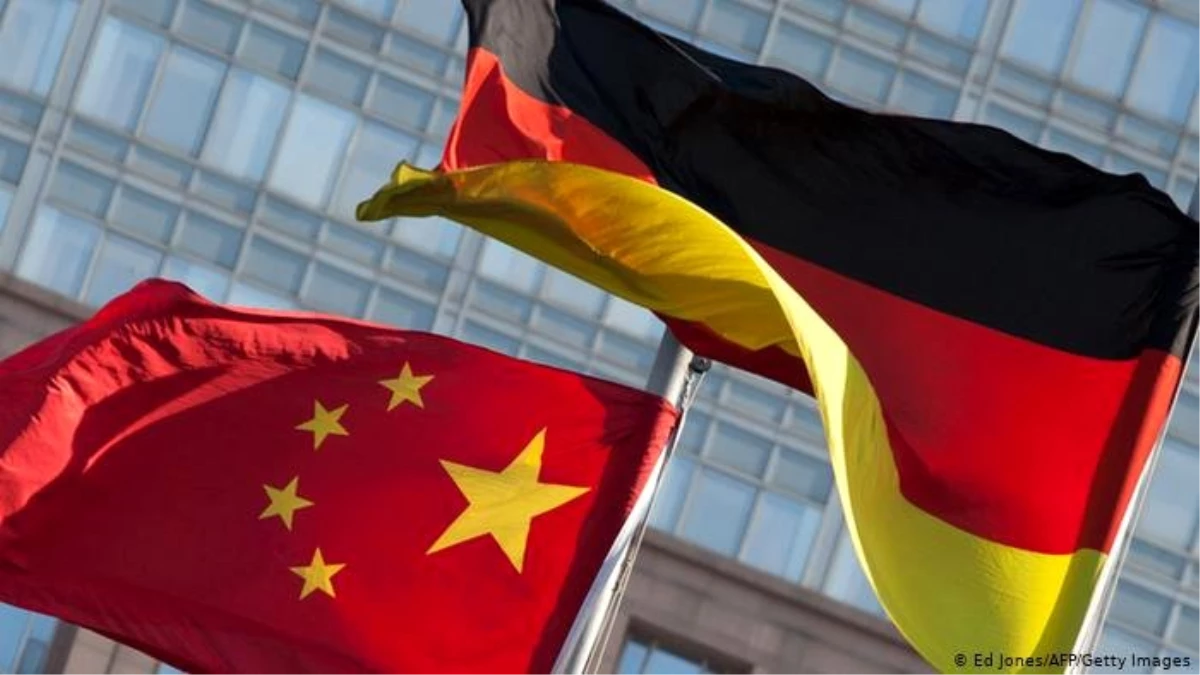 Berlin-Pekin hattındaki Hong Kong gerilimi tırmanıyor