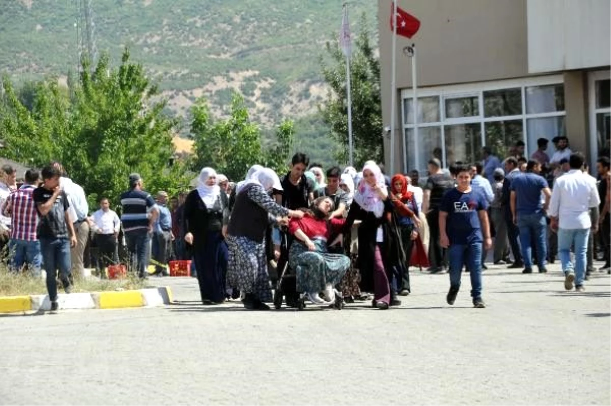 Bitlis\'te minibüs şarampole yuvarlandı: 10 ölü, 8 yaralı (3) - yeniden