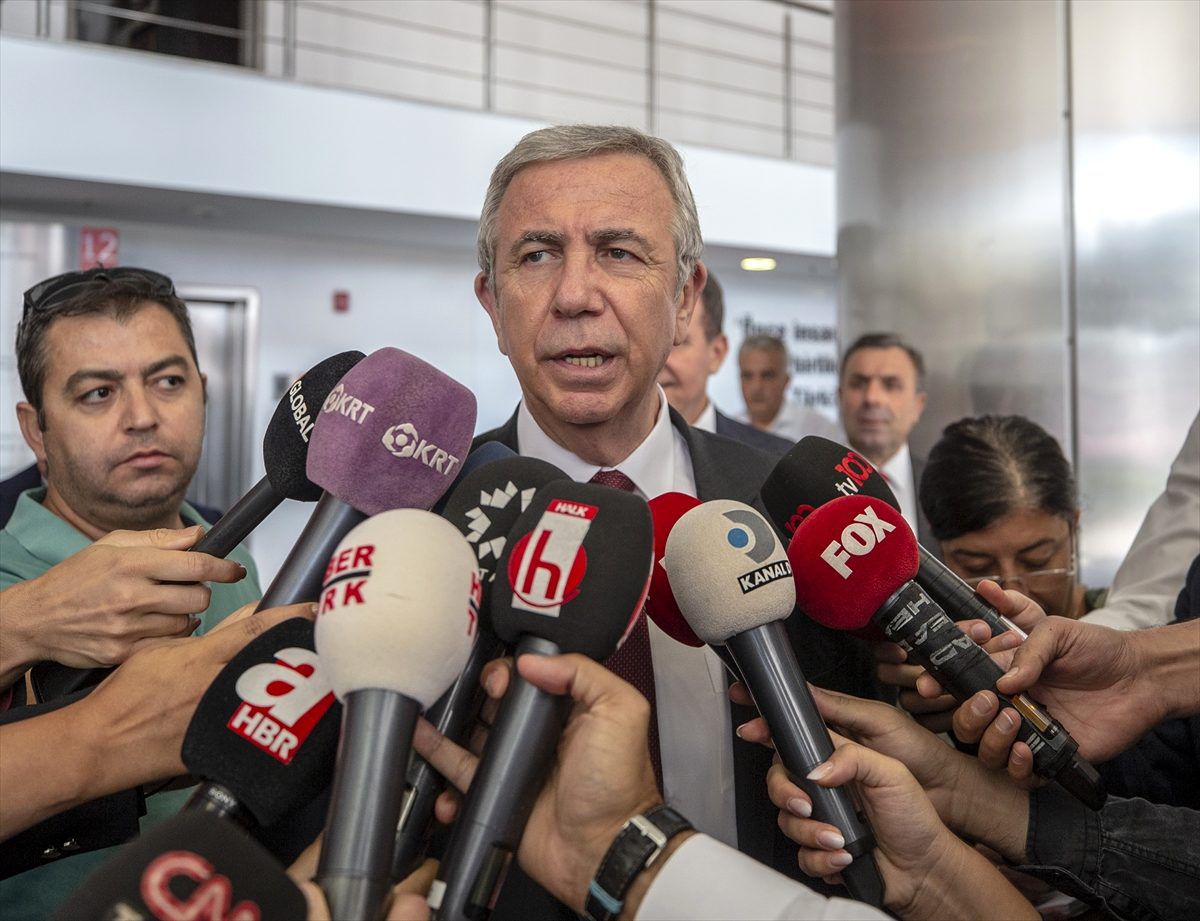 CHP\'li Büyükşehir Belediye başkanları partiden ayrıldı