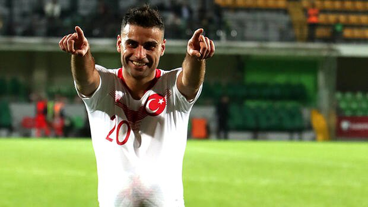 Deniz Türüç: "Türkiye\'de hiçbir kulüp Fenerbahçe\'den büyük değil"