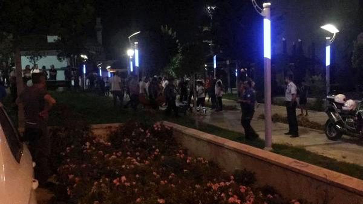 Denizli\'de bıçaklı kavga: 1 yaralı
