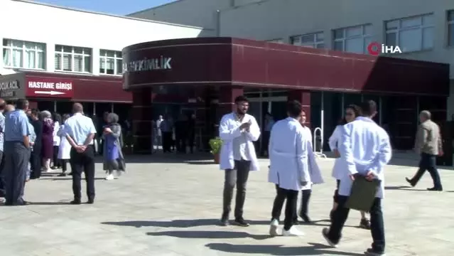 Erzurum Da Intihar Eden Doktor Icin Toren Duzenlendi Son Dakika