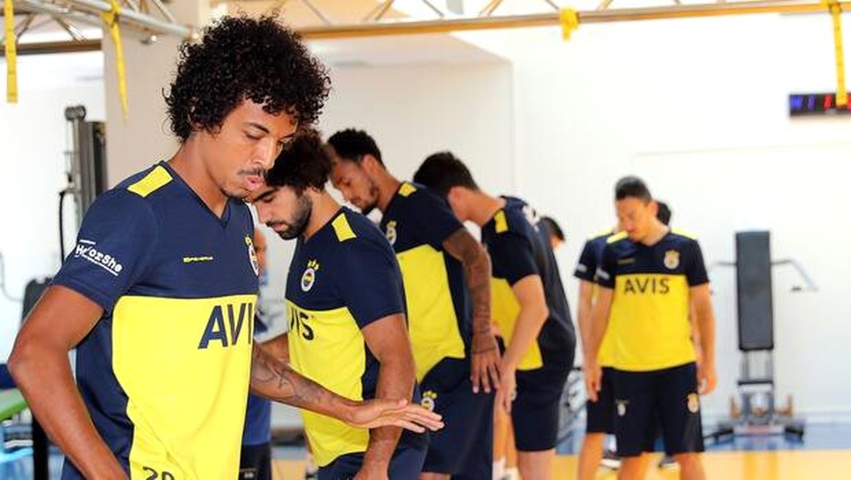 Fenerbahçe\'de Alanyaspor hazırlıkları sürüyor