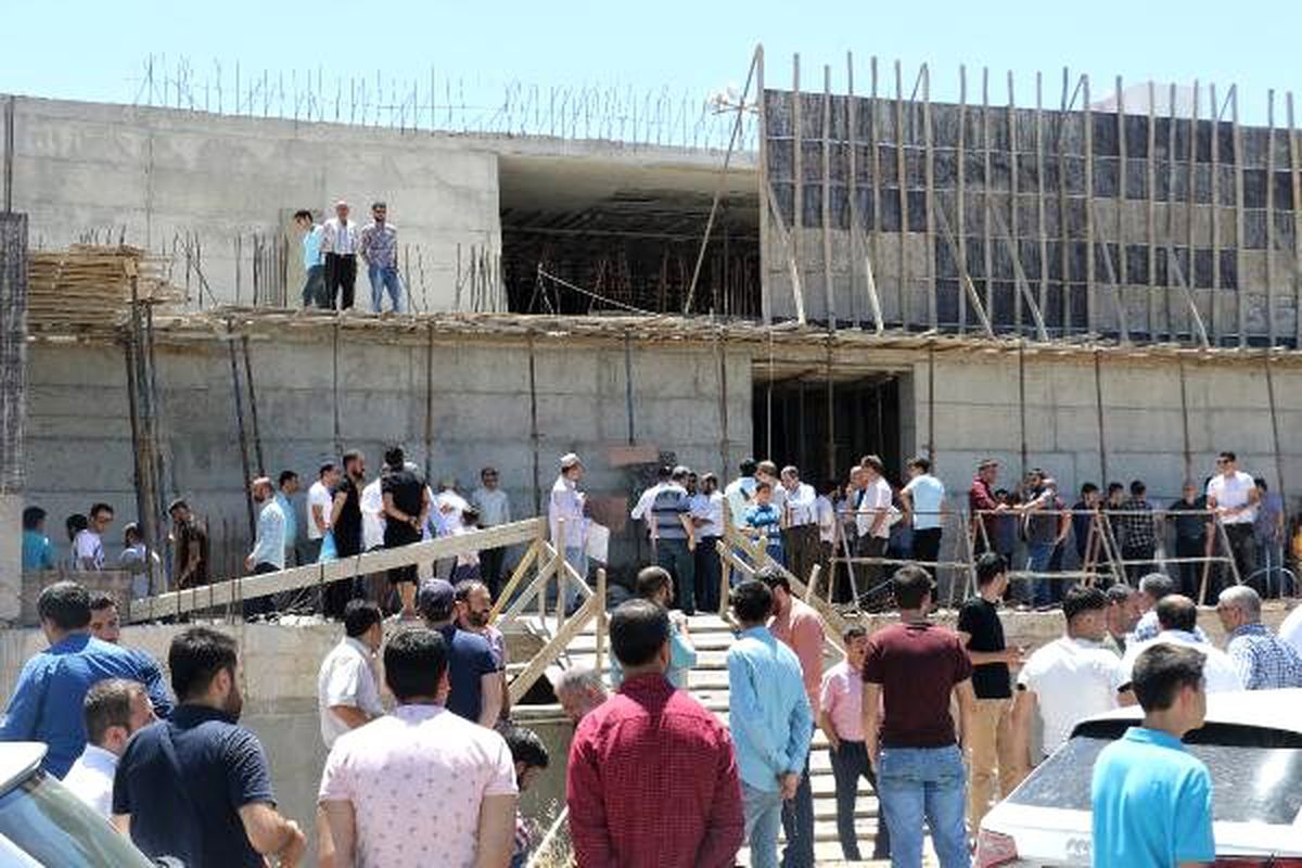 Hdp\'lilerin kaçak yapıya dönüştürdüğü 5 cami inşaat alanında değişiklik