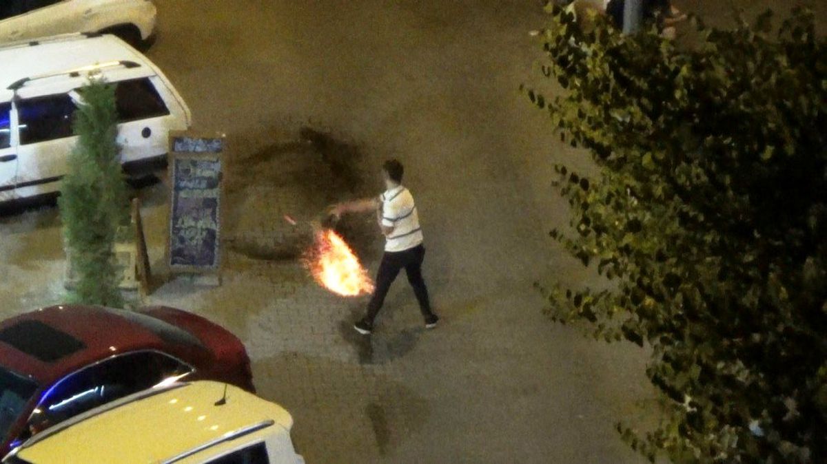 Kömür yerine kendini yakacaktı
