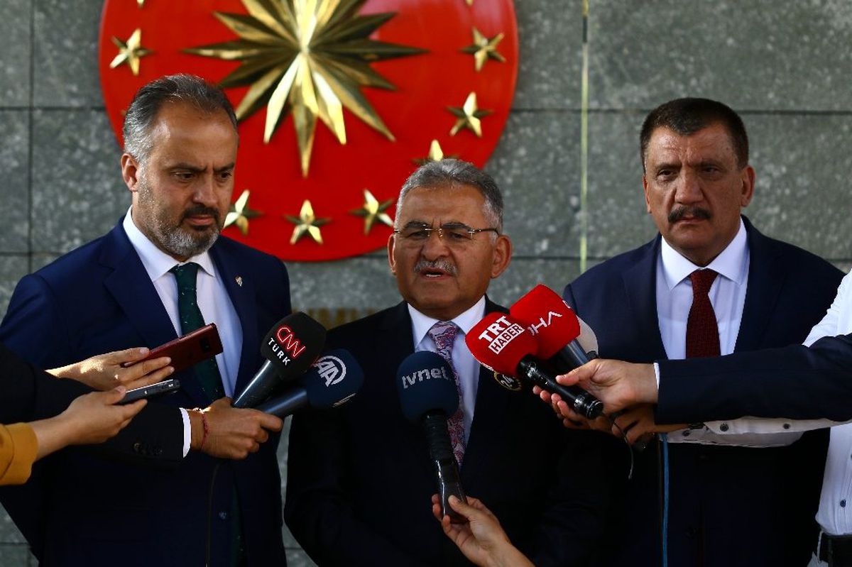 Külliye\'deki toplantıya ilişkin belediye başkanlarından açıklama