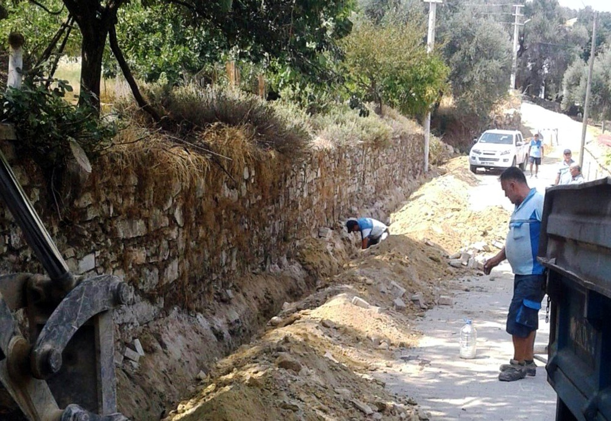 Kultak Mahallesi\'nin İçme Suyu hatları yenileniyor