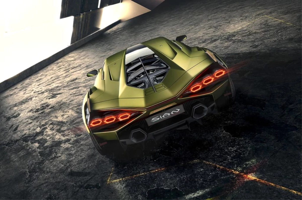 Lamborghini\'nin hibrit "yıldırımı" Sian Frankfurt\'a düştü!