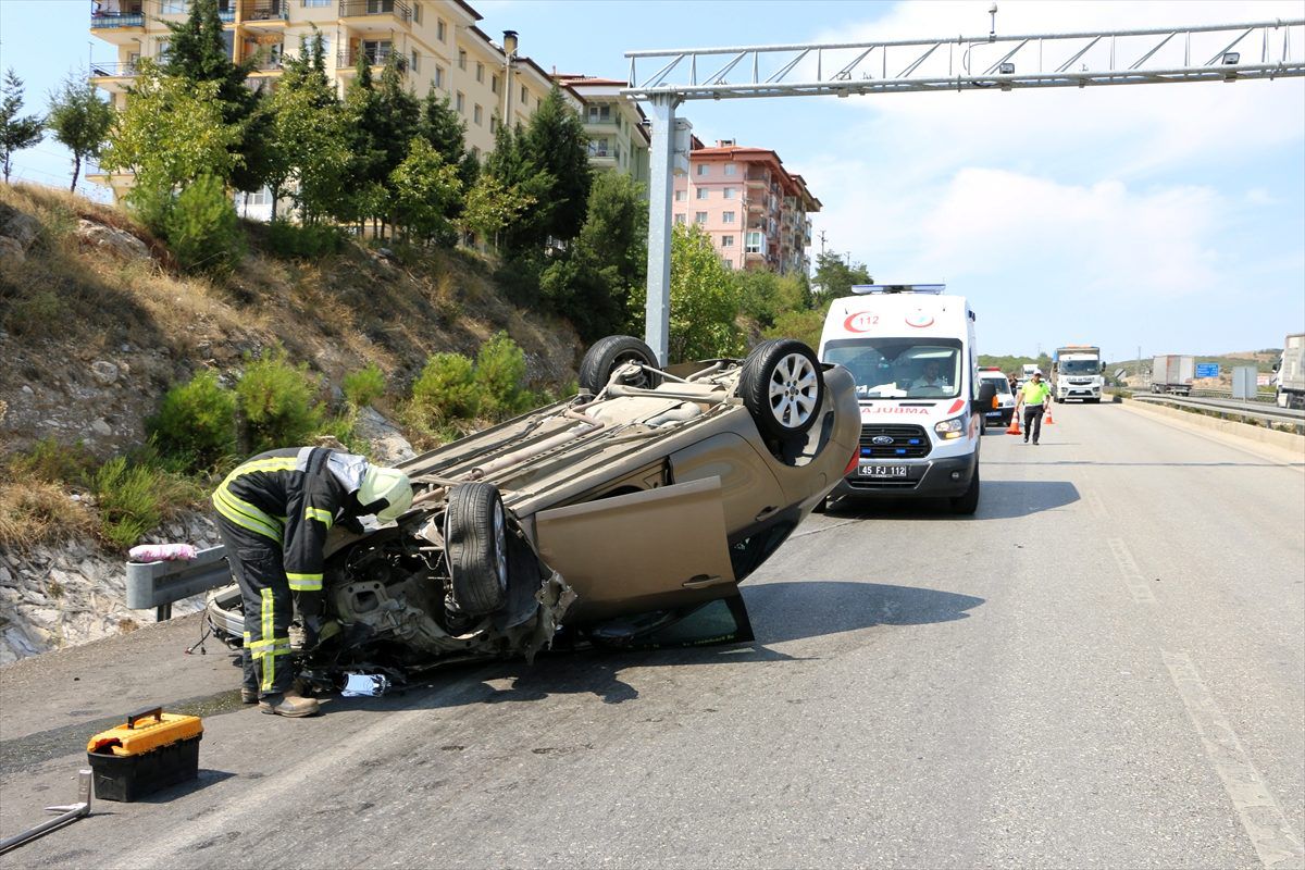 Manisa\'da trafik kazası: 2 yaralı