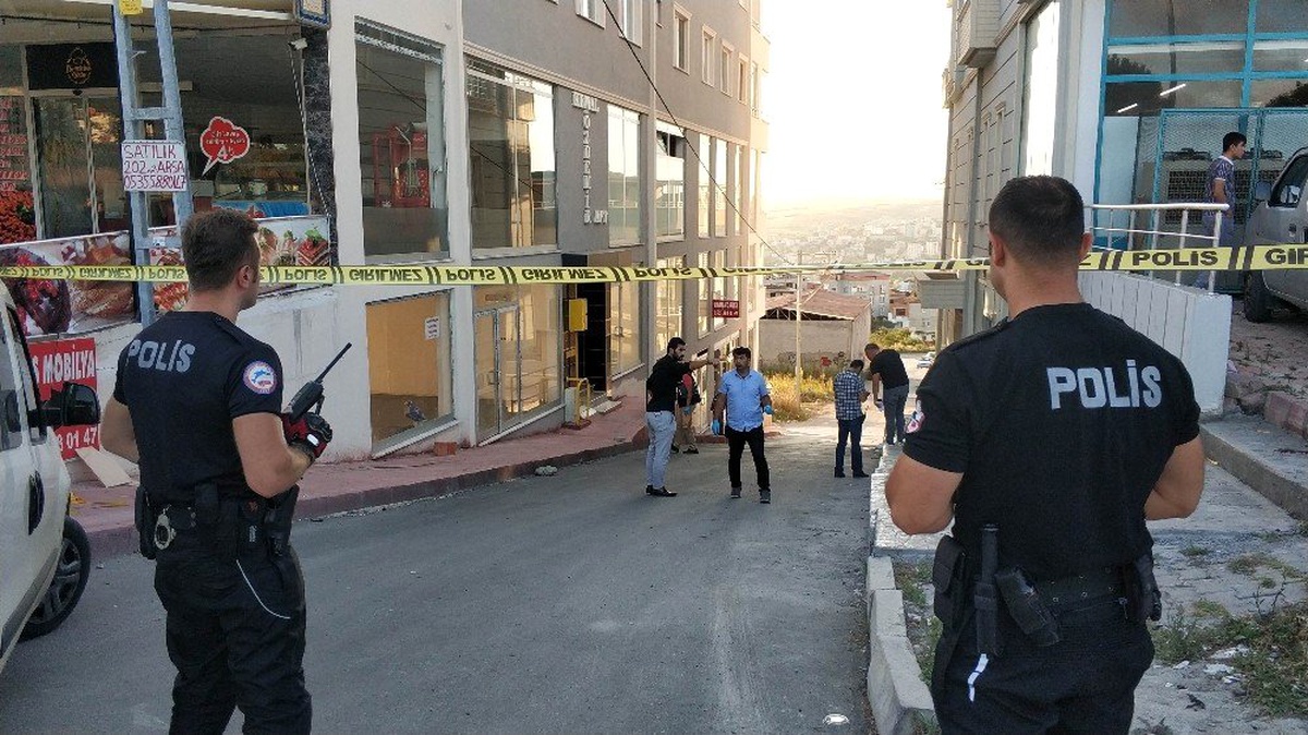 Samsun\'da kız meselesi yüzünden silahlı saldırı: 2 yaralı