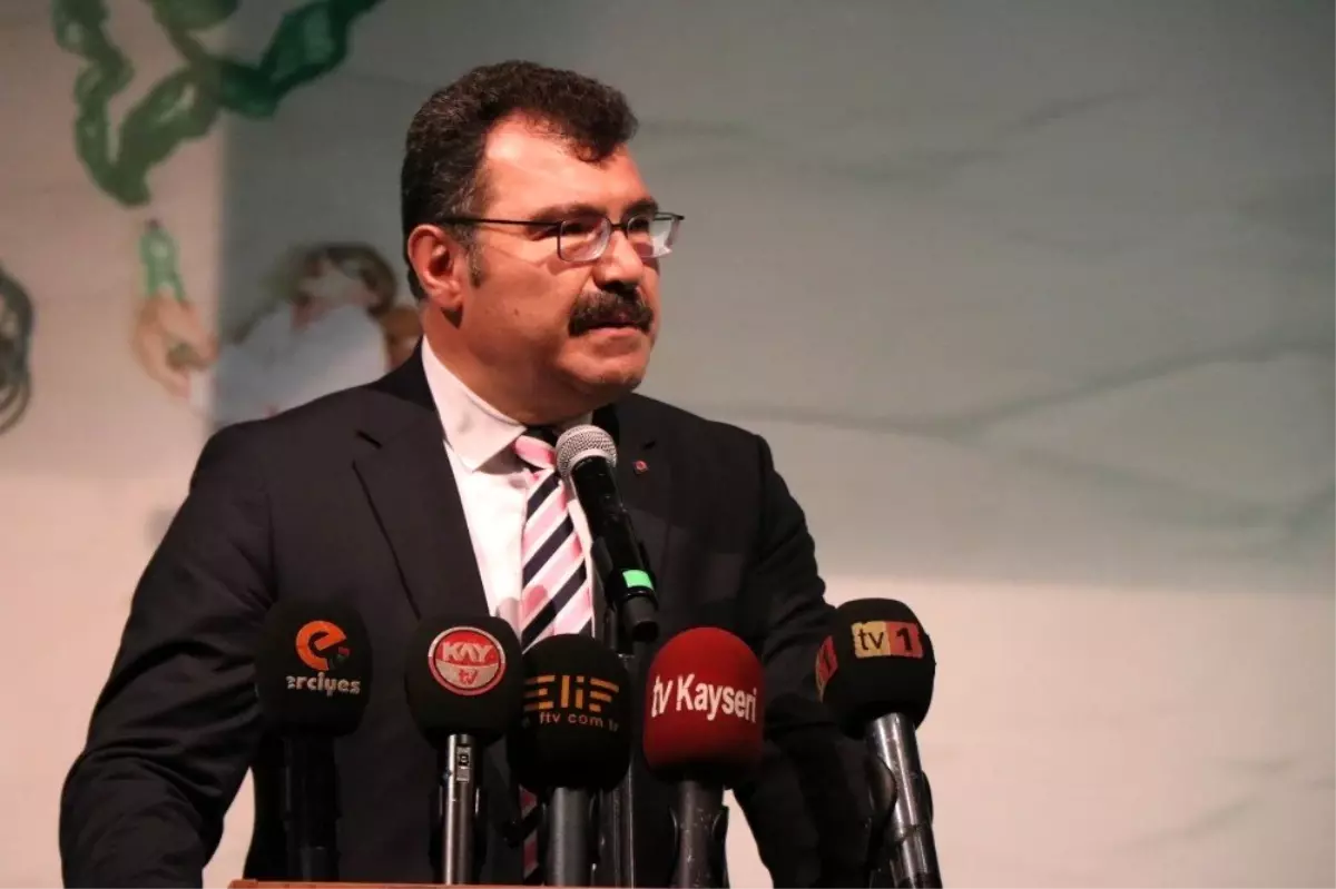 TÜBİTAK Başkanı Mandal: "Liseli öğrencilerimiz yaptıkları roketleri 3 bin metrenin üzerine...