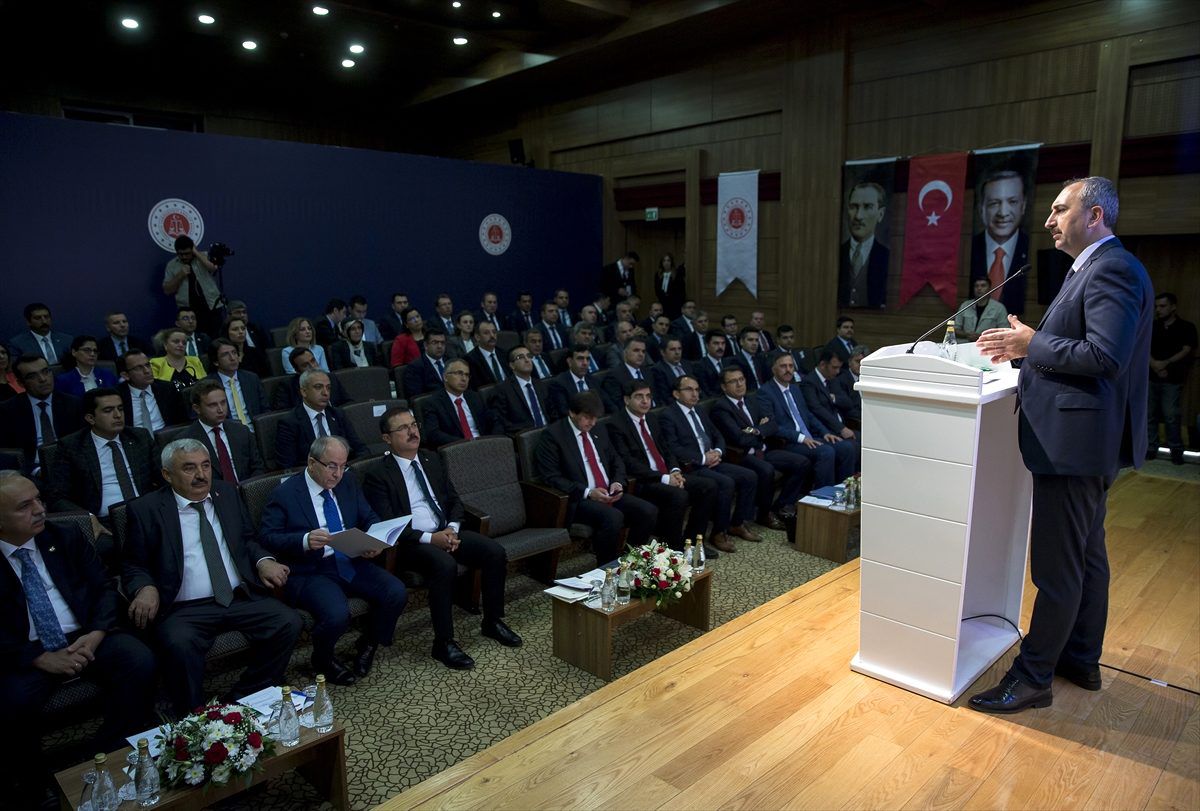 Adalet Bakanı Gül\'den 12 Eylül açıklaması