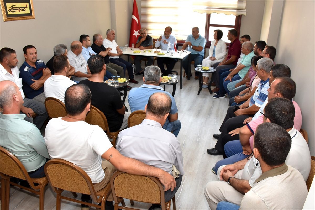 AK Parti Milletvekili Metin Yavuz muhtarlarla buluştu