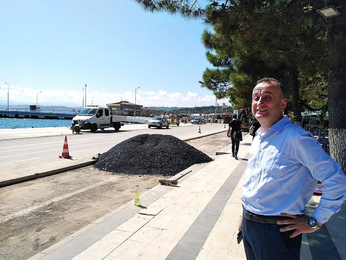 Ayhan: "Su birikintilerini engelleyeceğiz"