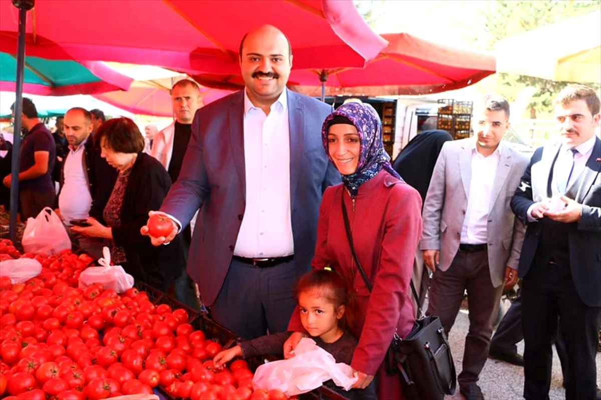 Aziziye Belediye Başkanı Orhan\'dan pazar esnafına ziyaret