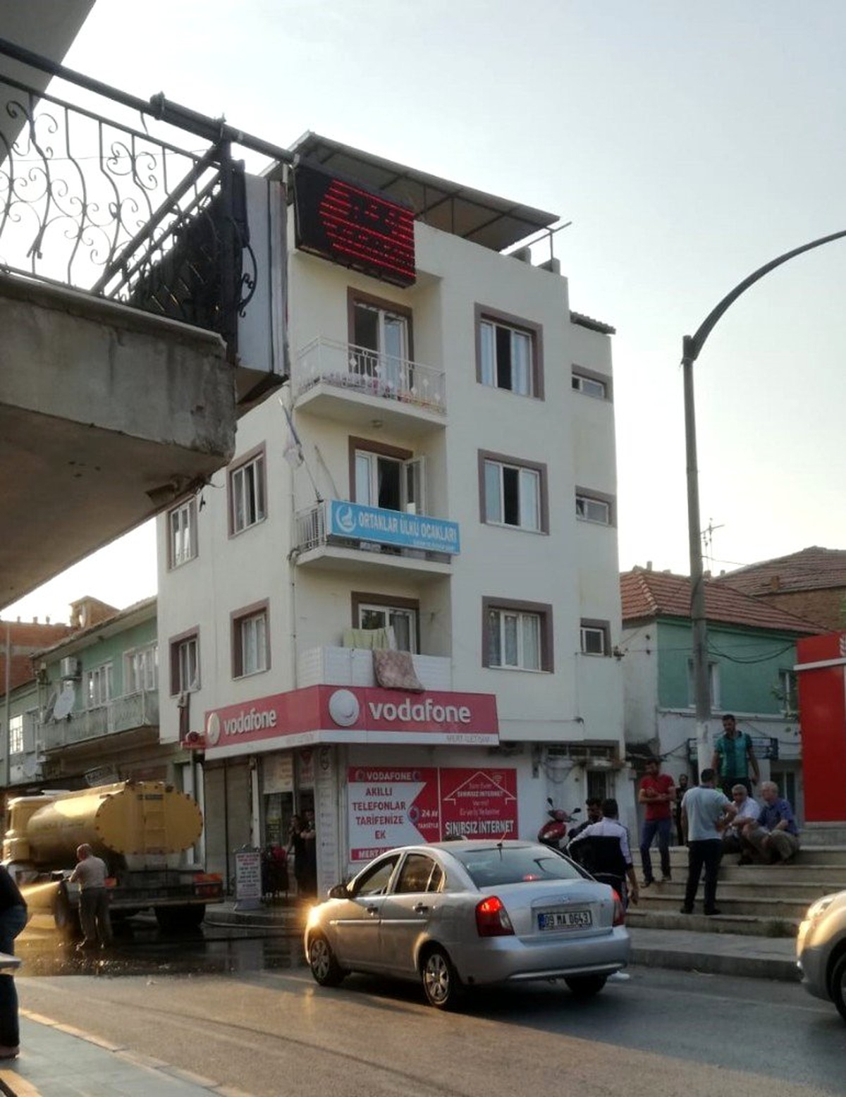 Balkondan düşen Suriye uyruklu çocuk hayatını kaybetti