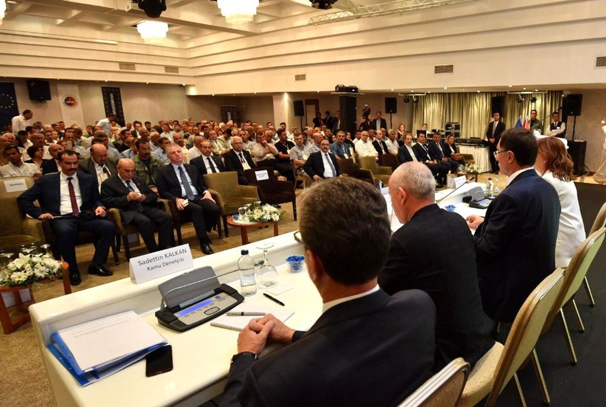 Başdenetçi Şeref Malkoç, Gaziantep\'teki denetçilerle buluştu