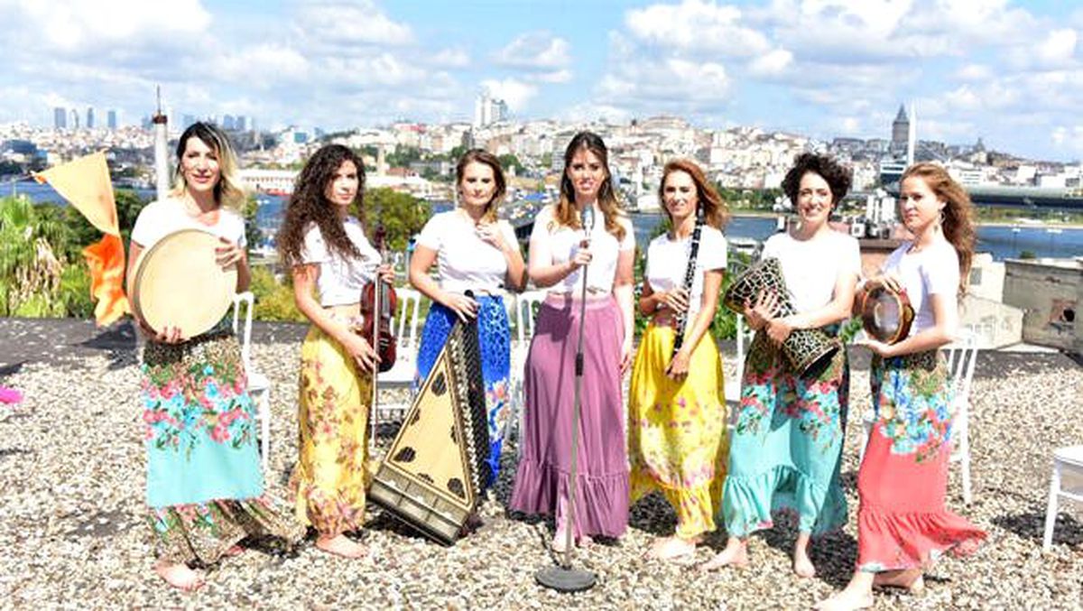 Çatıda klip çektiler