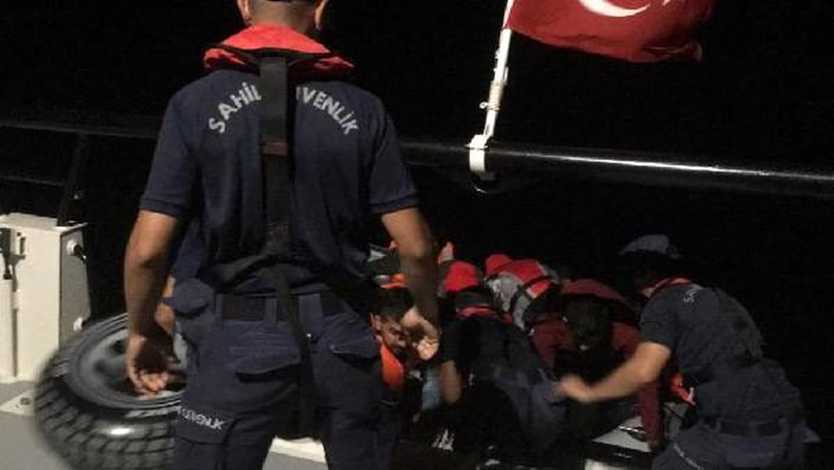 Datça ve bodrum\'da 46 kaçak göçmen yakalandı