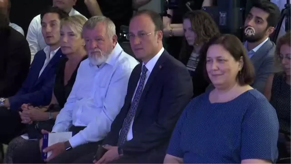 "Facebook İstasyon" İstanbul\'da açıldı