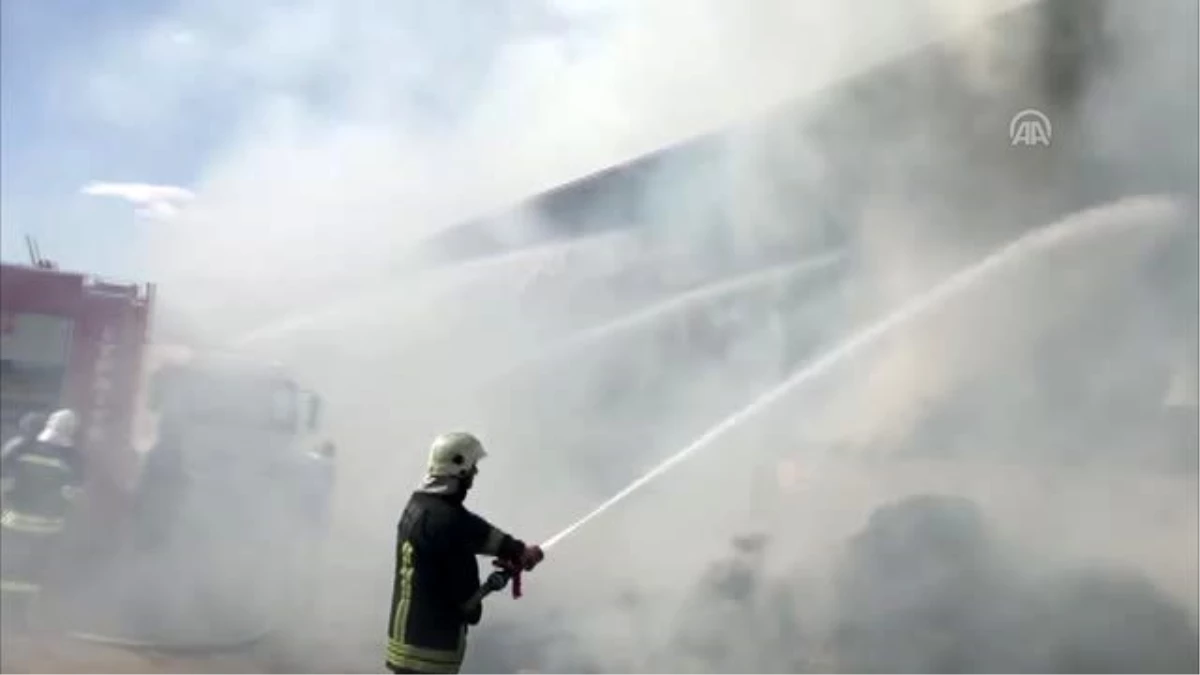 Gaziantep\'te 10 bin büyükbaş hayvanın bulunduğu çiftlikteki yangın