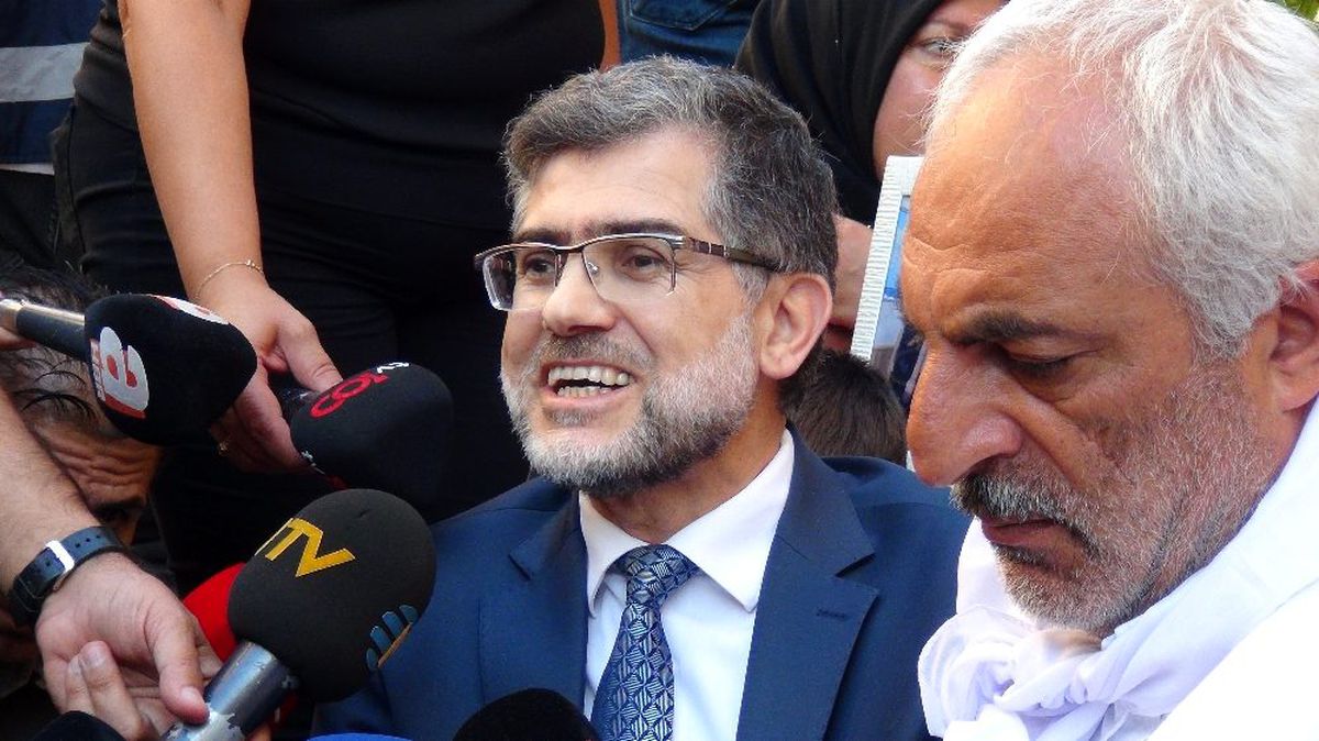 HDP önündeki ailelerin oturma eylemine TİHEK\'ten destek