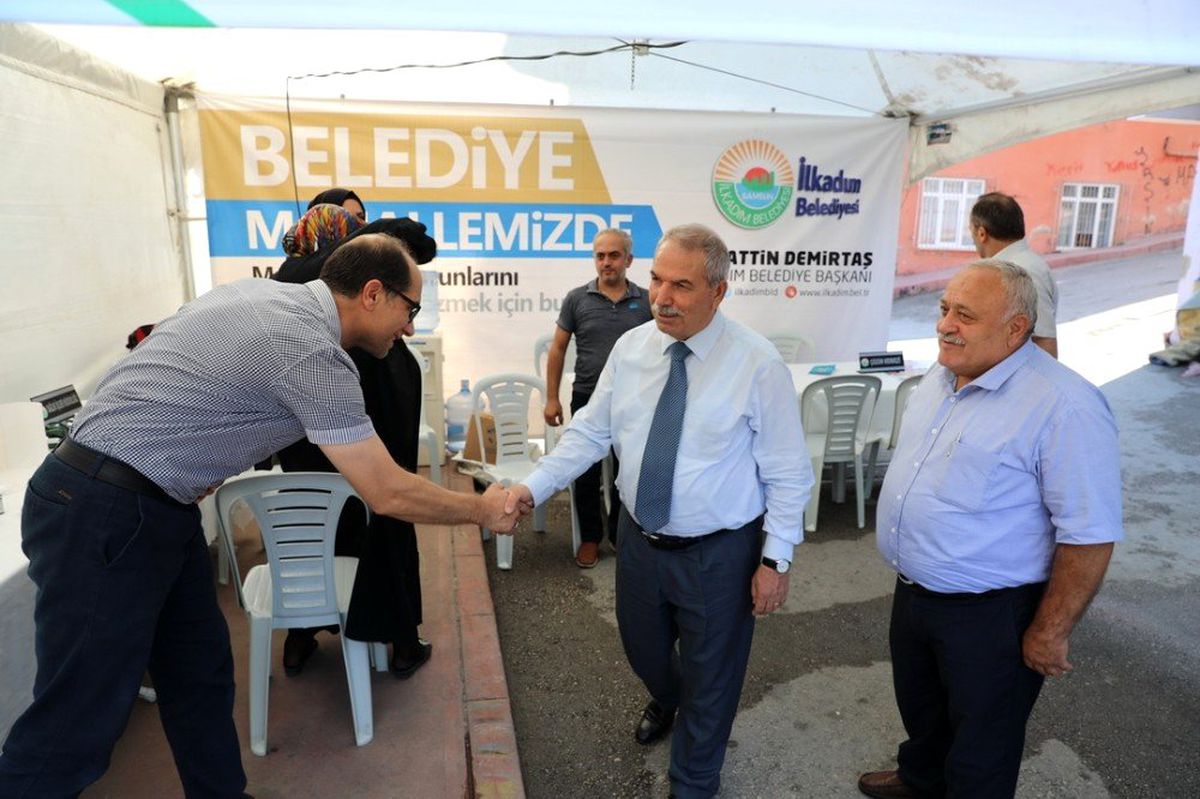 Her mahalleye iletişim çadırı