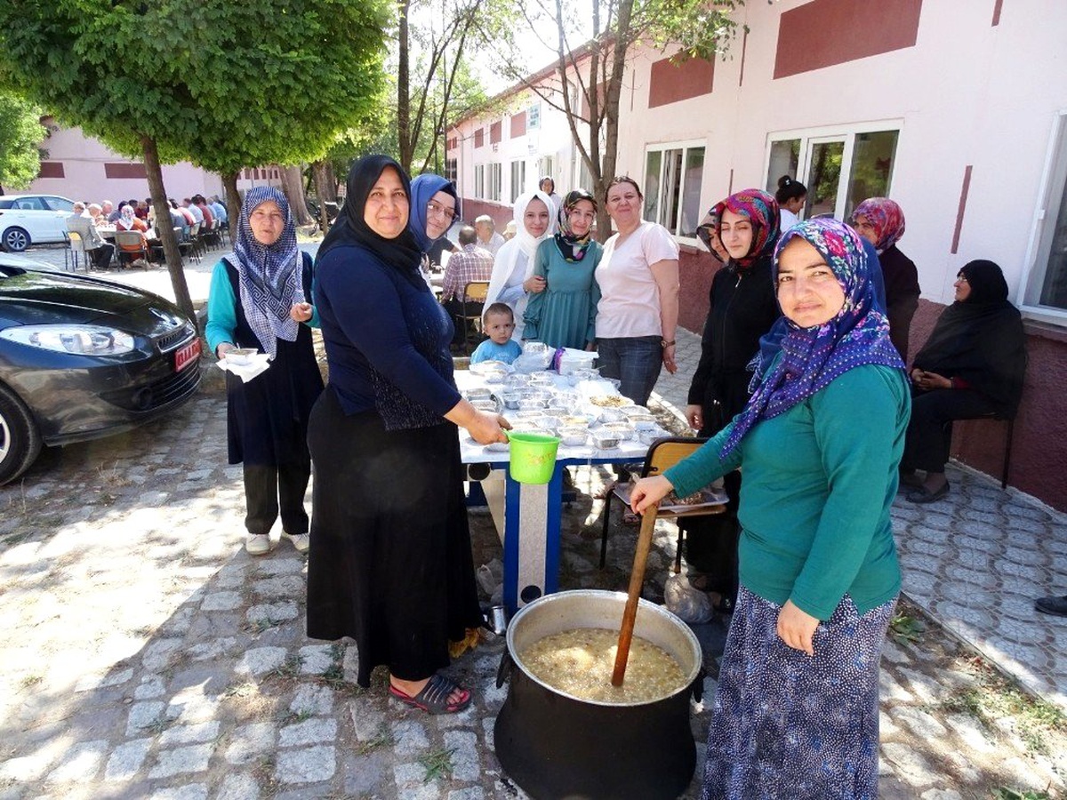 Hisarcık Halk Eğitim Merkezi\'nde aşure etkinliği