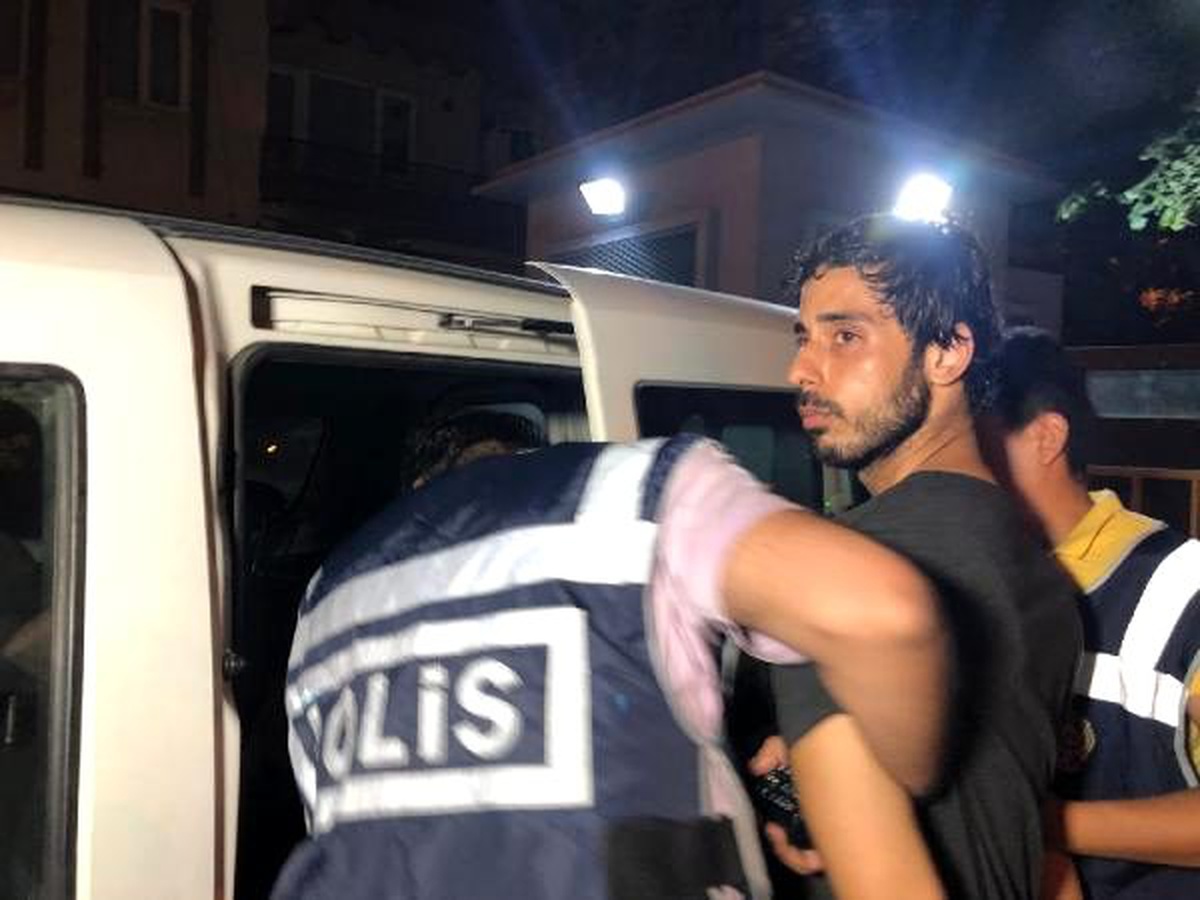 İç çamaşırından uyuşturucu çıktı, \'haberim yok\' dedi